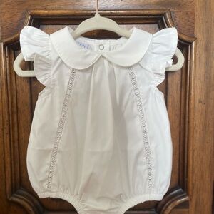 Mud Pie White Ruffled Sleeve Bubble